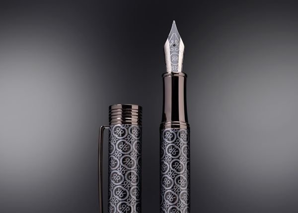 Fountain pen Logomania Grey - 1